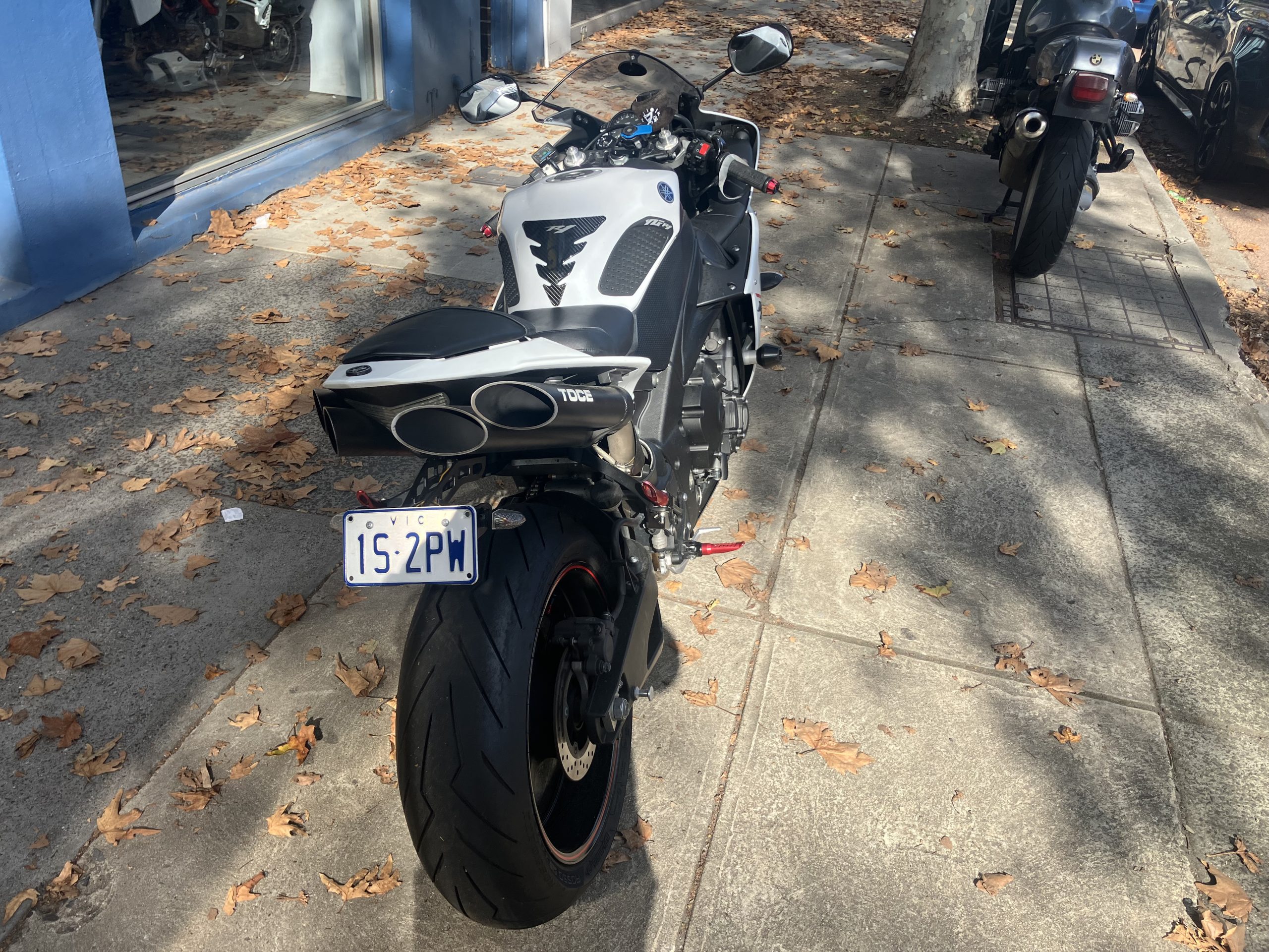 Yamaha R1 - Image 23