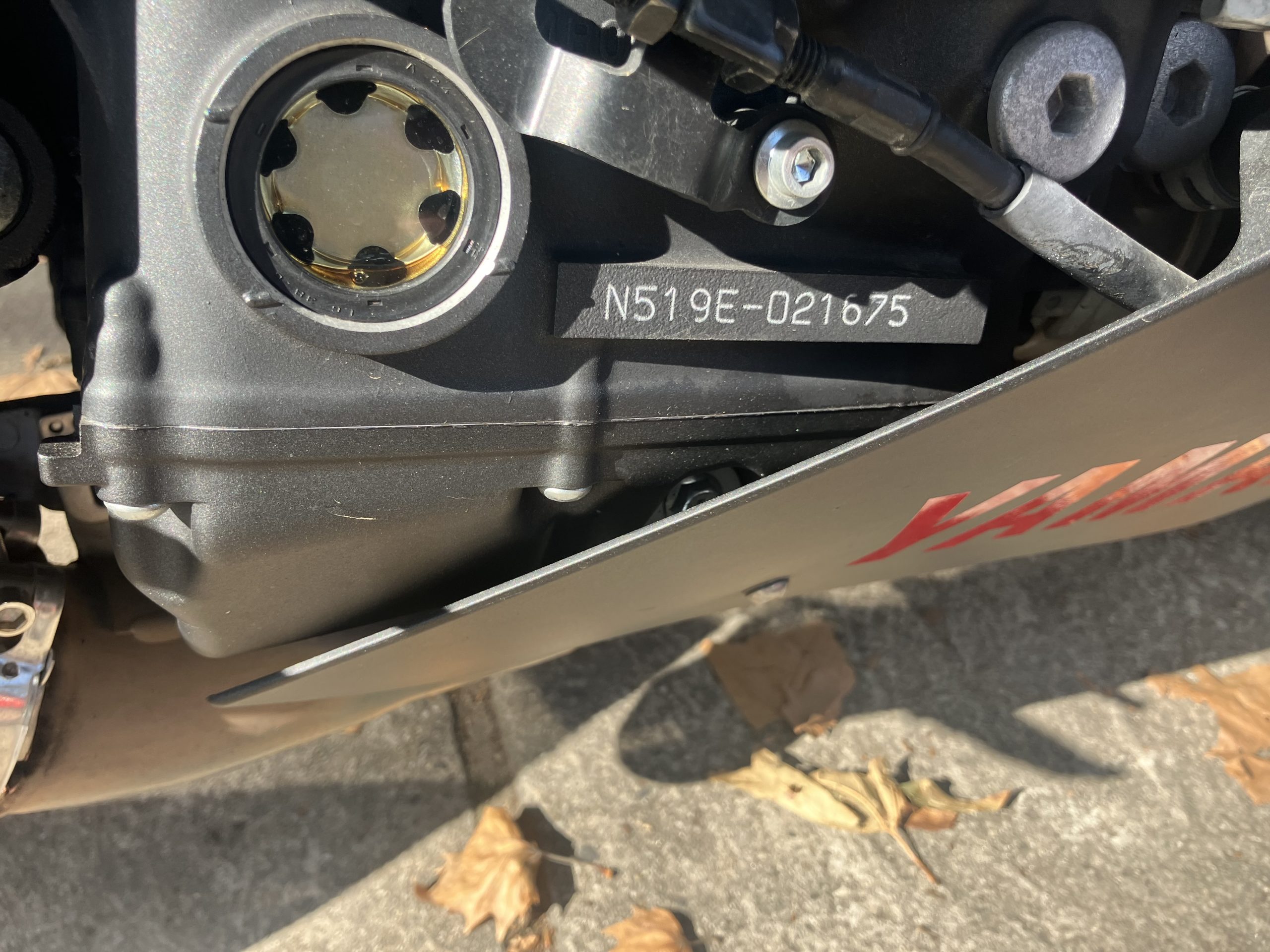 Yamaha R1 - Image 32