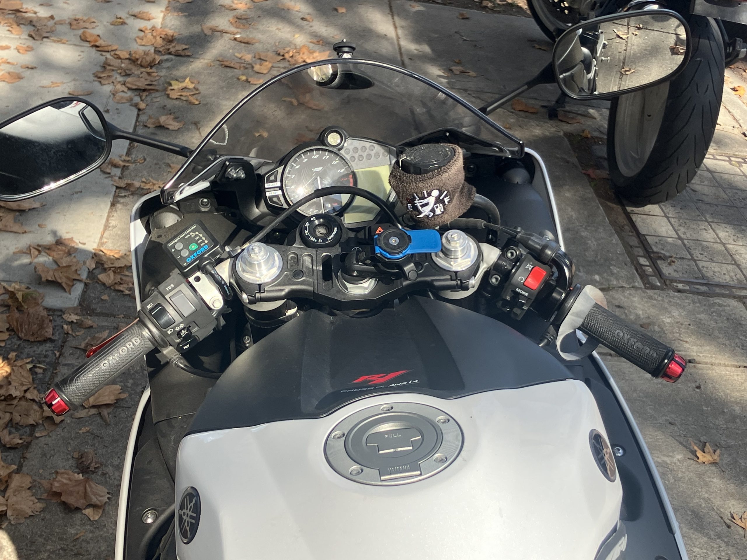 Yamaha R1 - Image 38