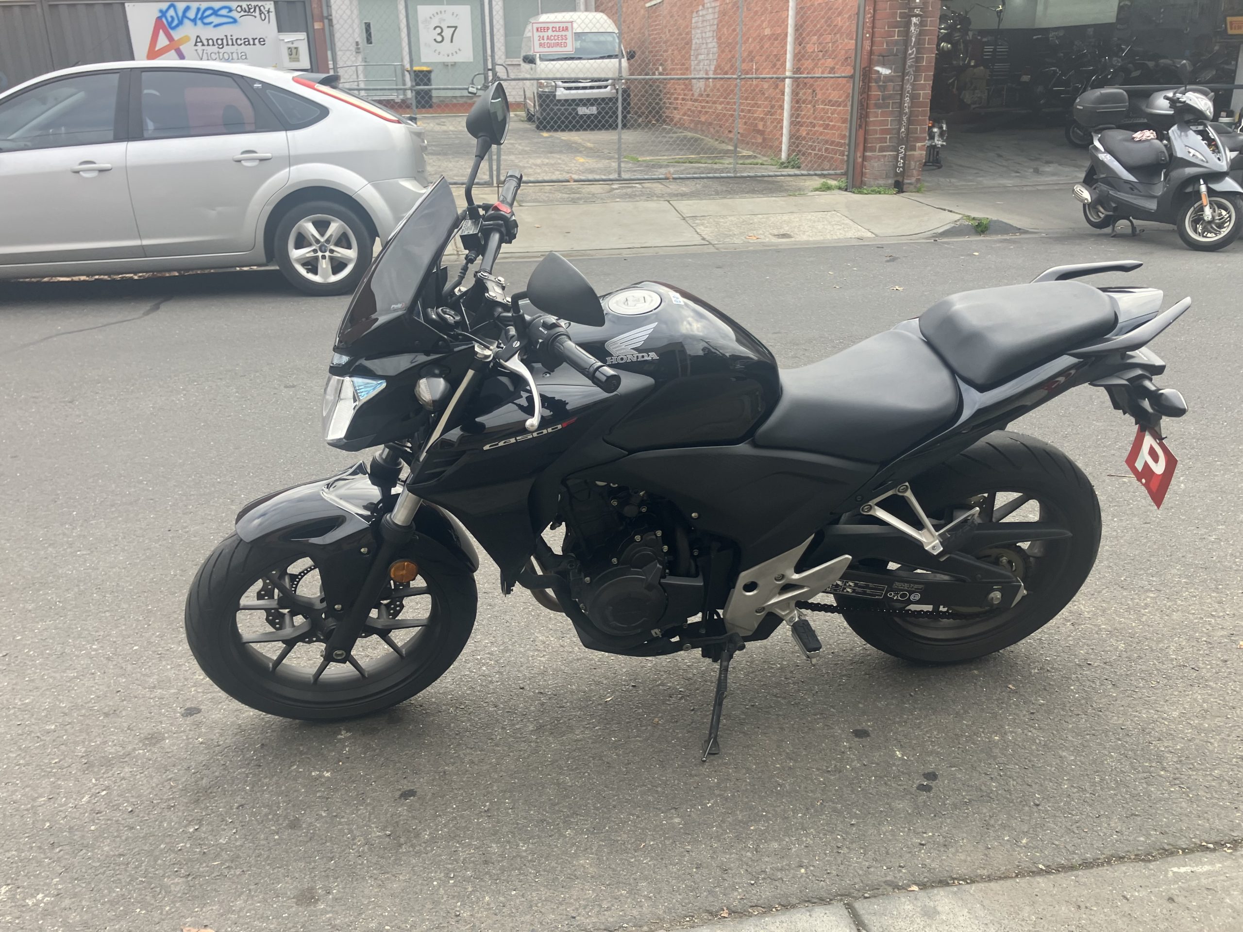 Honda CB500F - Image 17