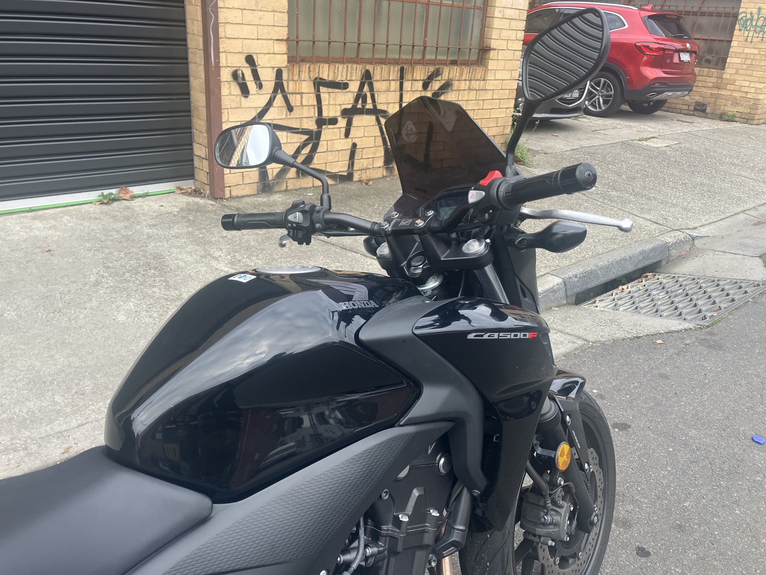 Honda CB500F - Image 37