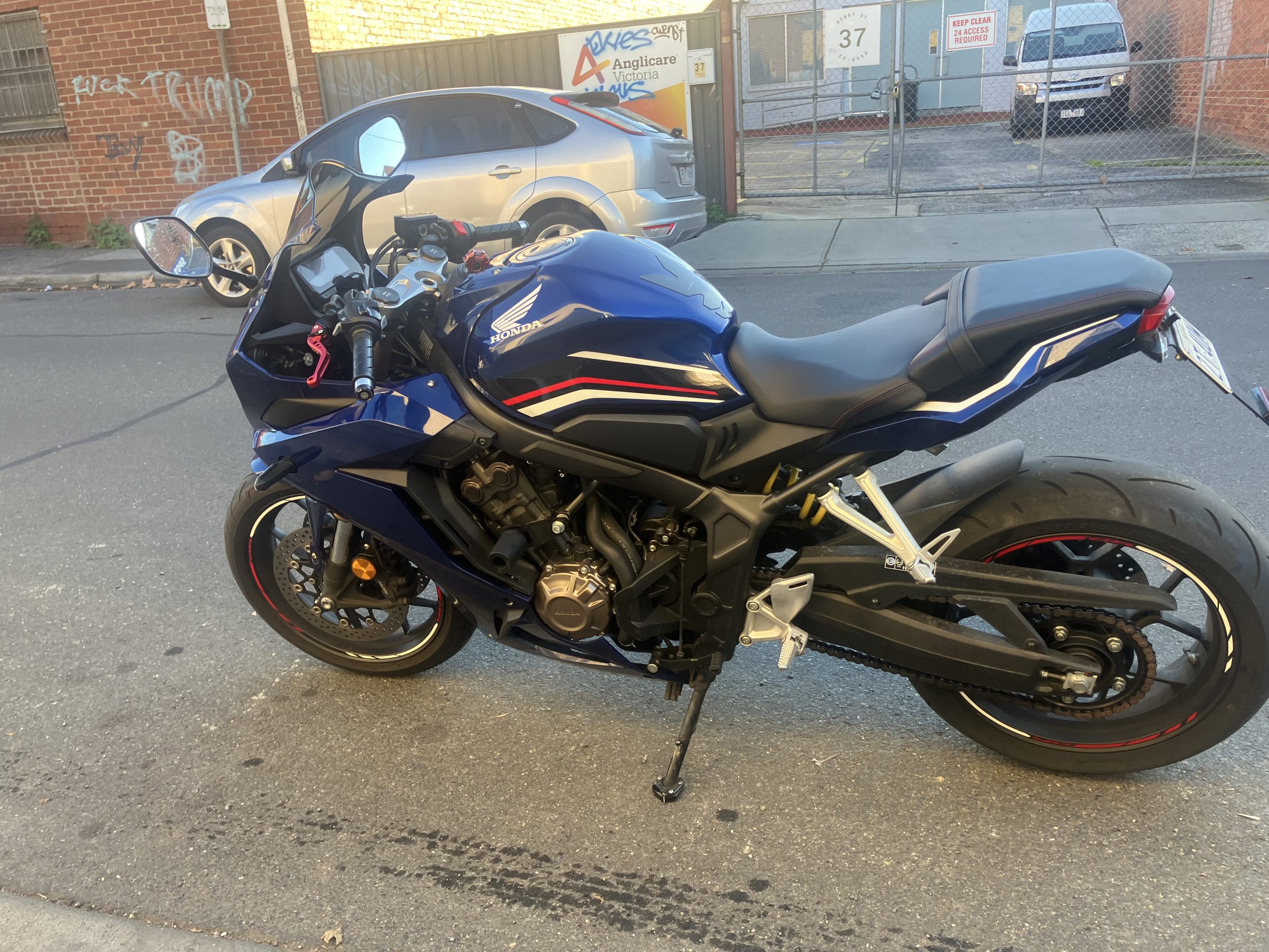 Honda CBR 650 - Image 16