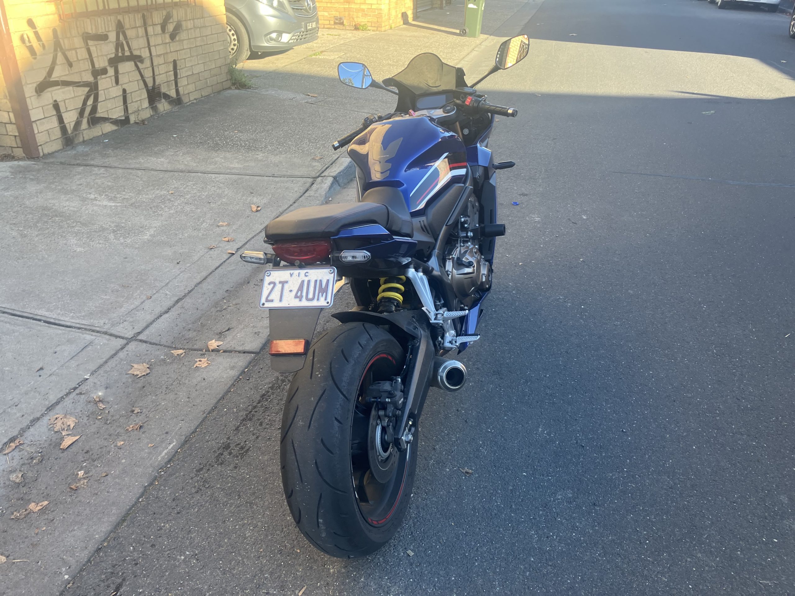 Honda CBR 650 - Image 21