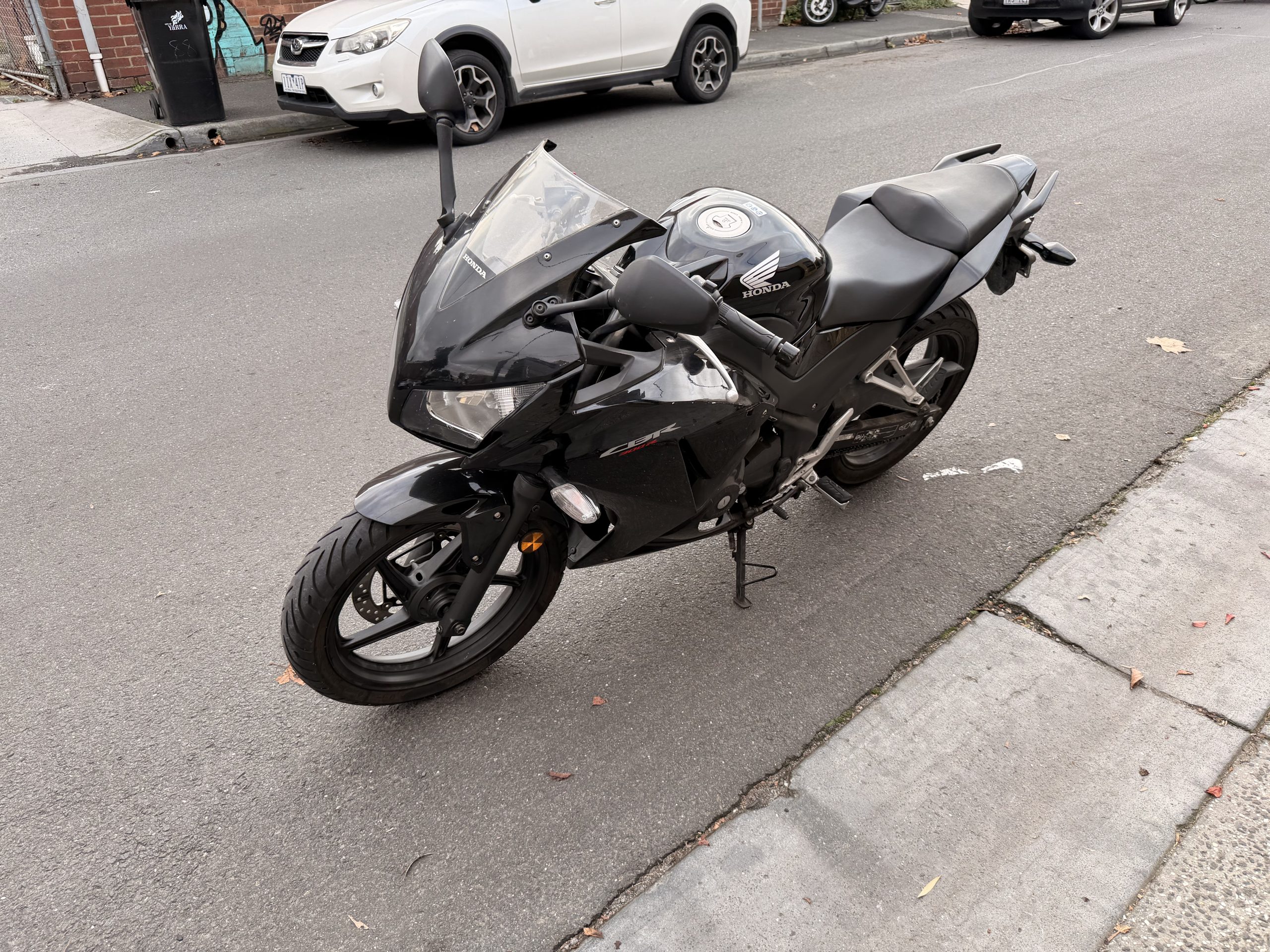Honda CBR 300 - Image 11