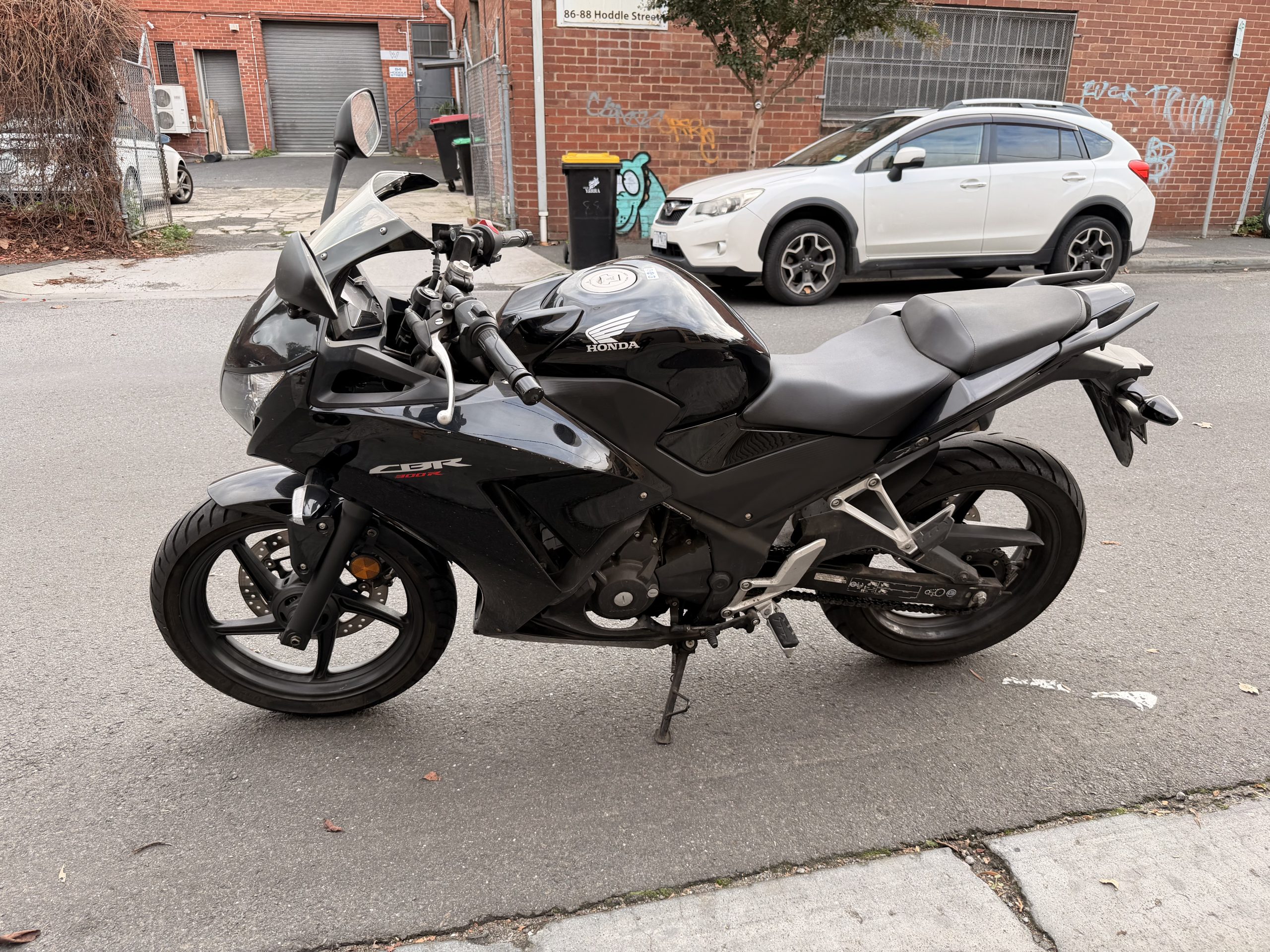 Honda CBR 300 - Image 13