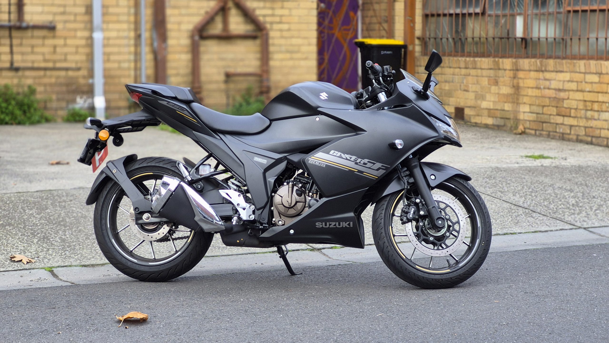 Suzuki Gixxer 250 1 Suzuki Gixxer 250