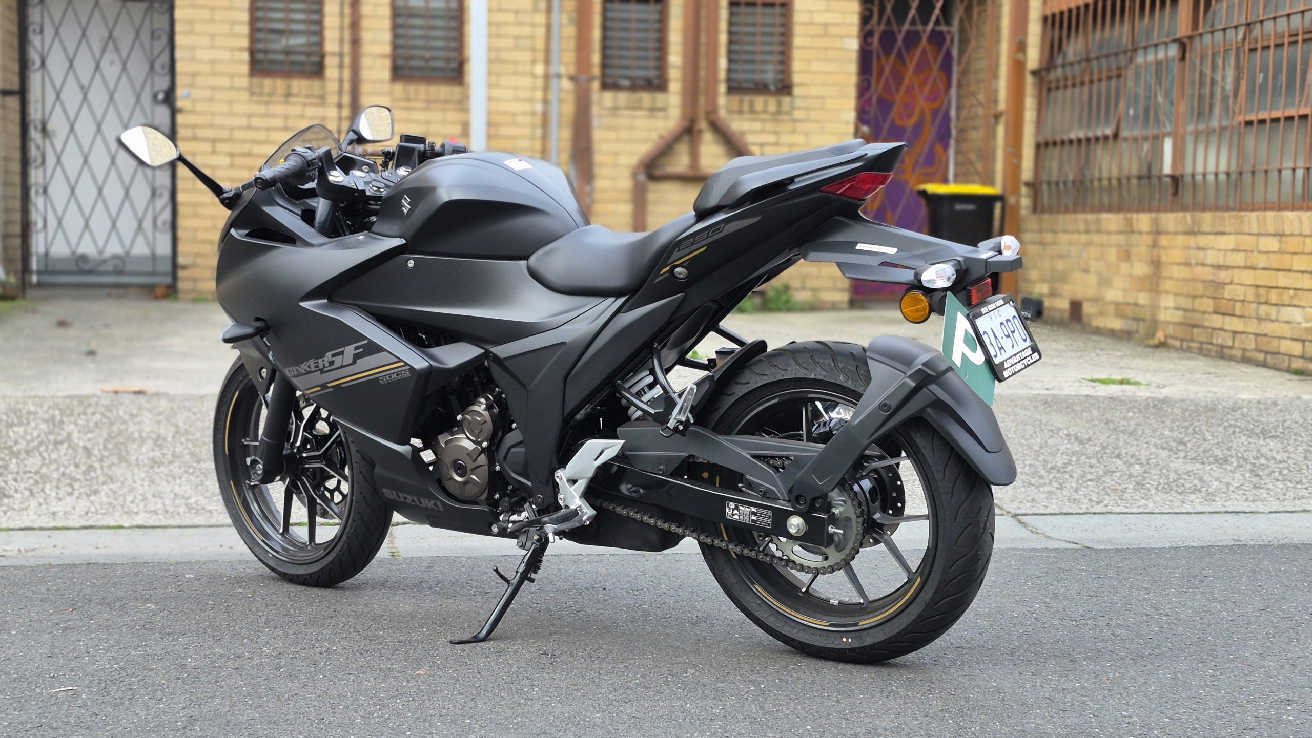 Suzuki Gixxer 250 13 Suzuki Gixxer 250 - Image 13