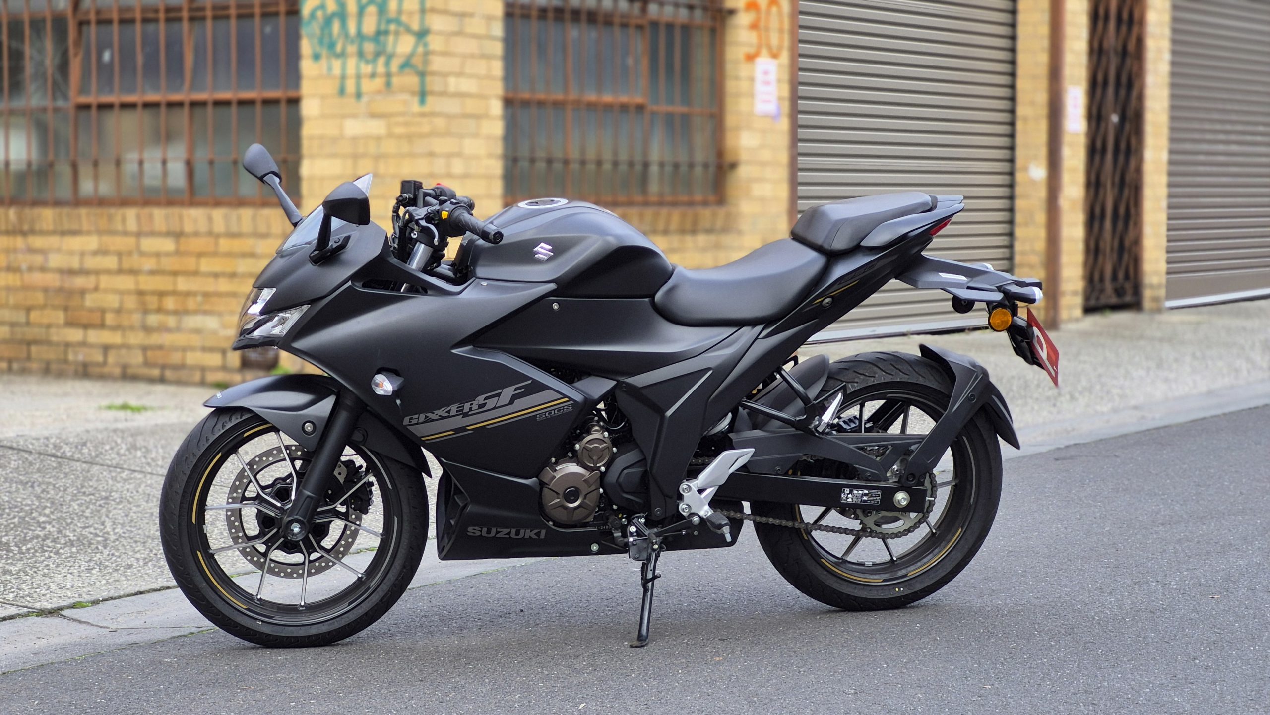 Suzuki Gixxer 250 15 Suzuki Gixxer 250 - Image 15