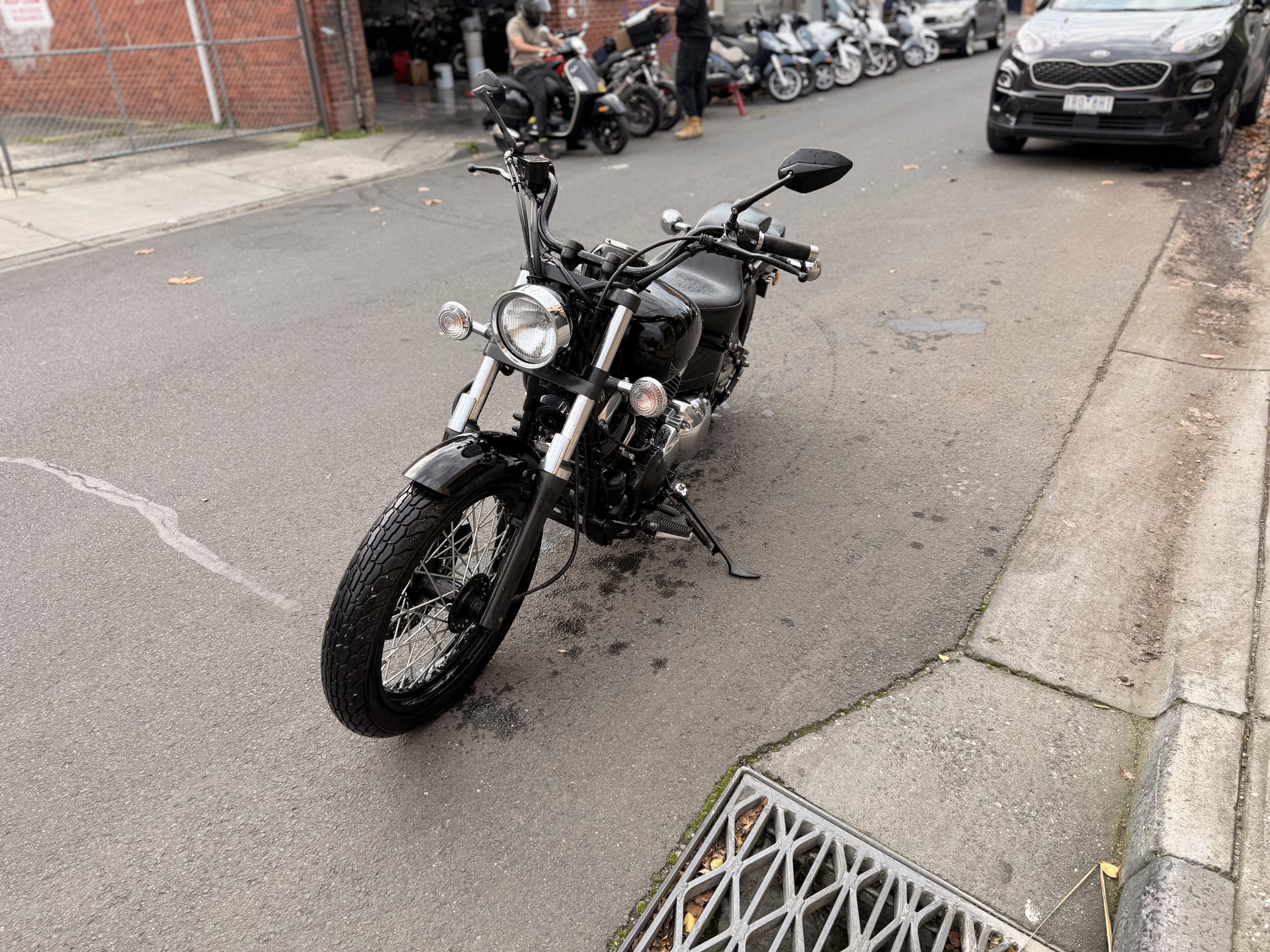 Yamaha XVS 650 Custom - Image 10