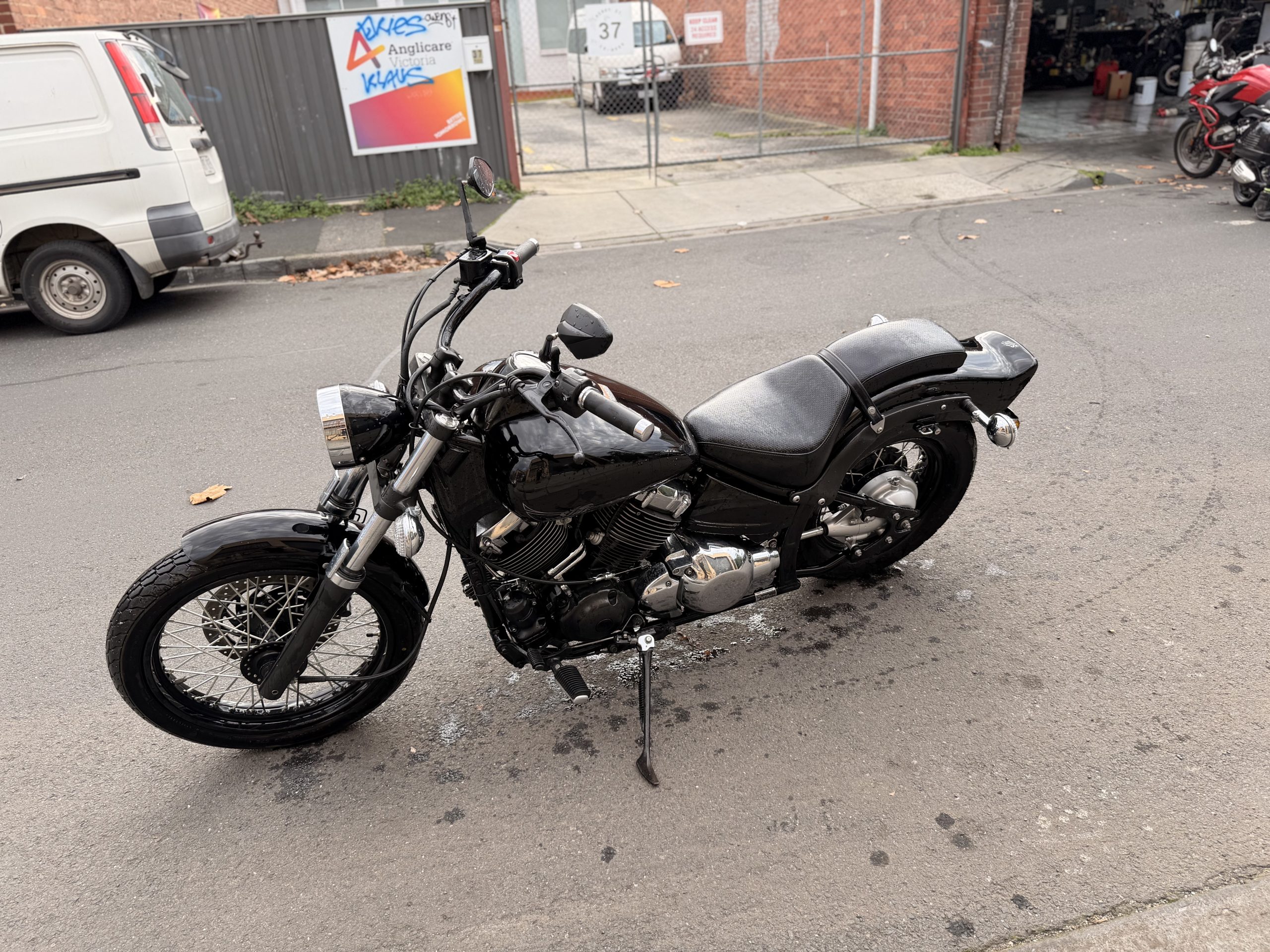 Yamaha XVS 650 Custom - Image 13