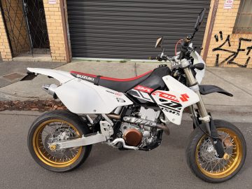 Suzuki DRZ400SM