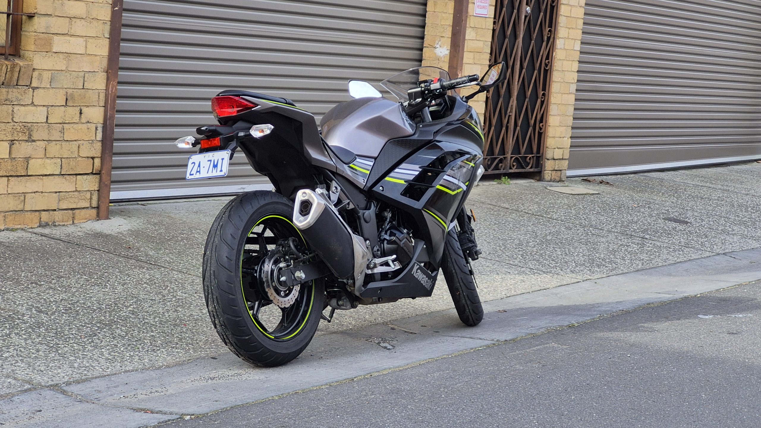 Kawasaki Ninja 300 ABS 8 Kawasaki Ninja 300 ABS - Image 8
