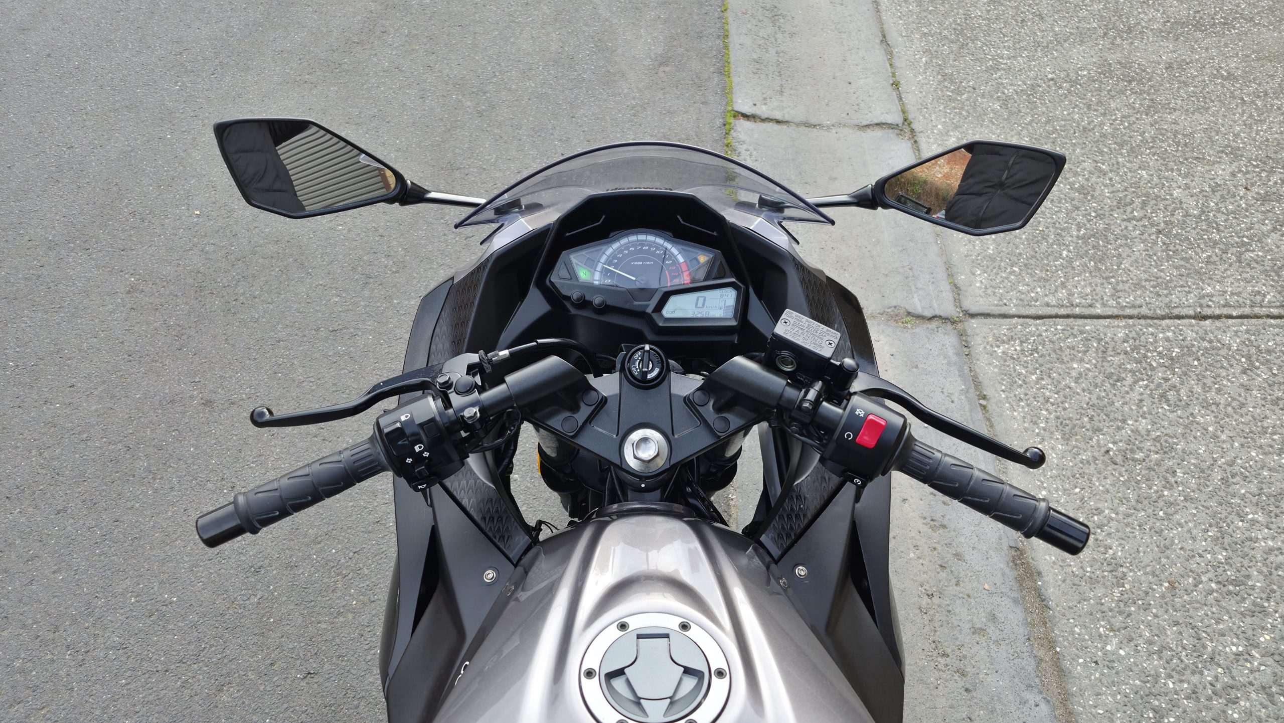 Kawasaki Ninja 300 ABS 22 Kawasaki Ninja 300 ABS - Image 22