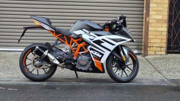 Home 1 KTM RC 390