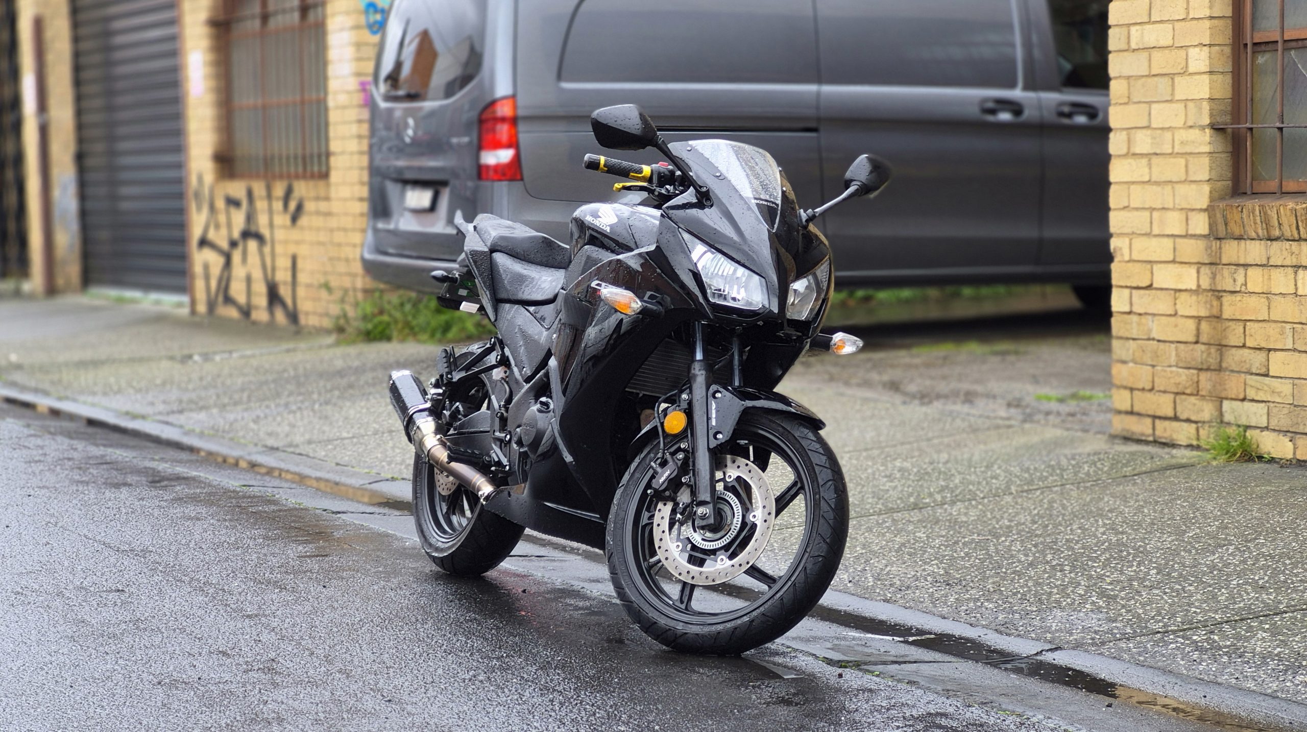 Honda CBR 300 ABS 4 Honda CBR 300 ABS - Image 4