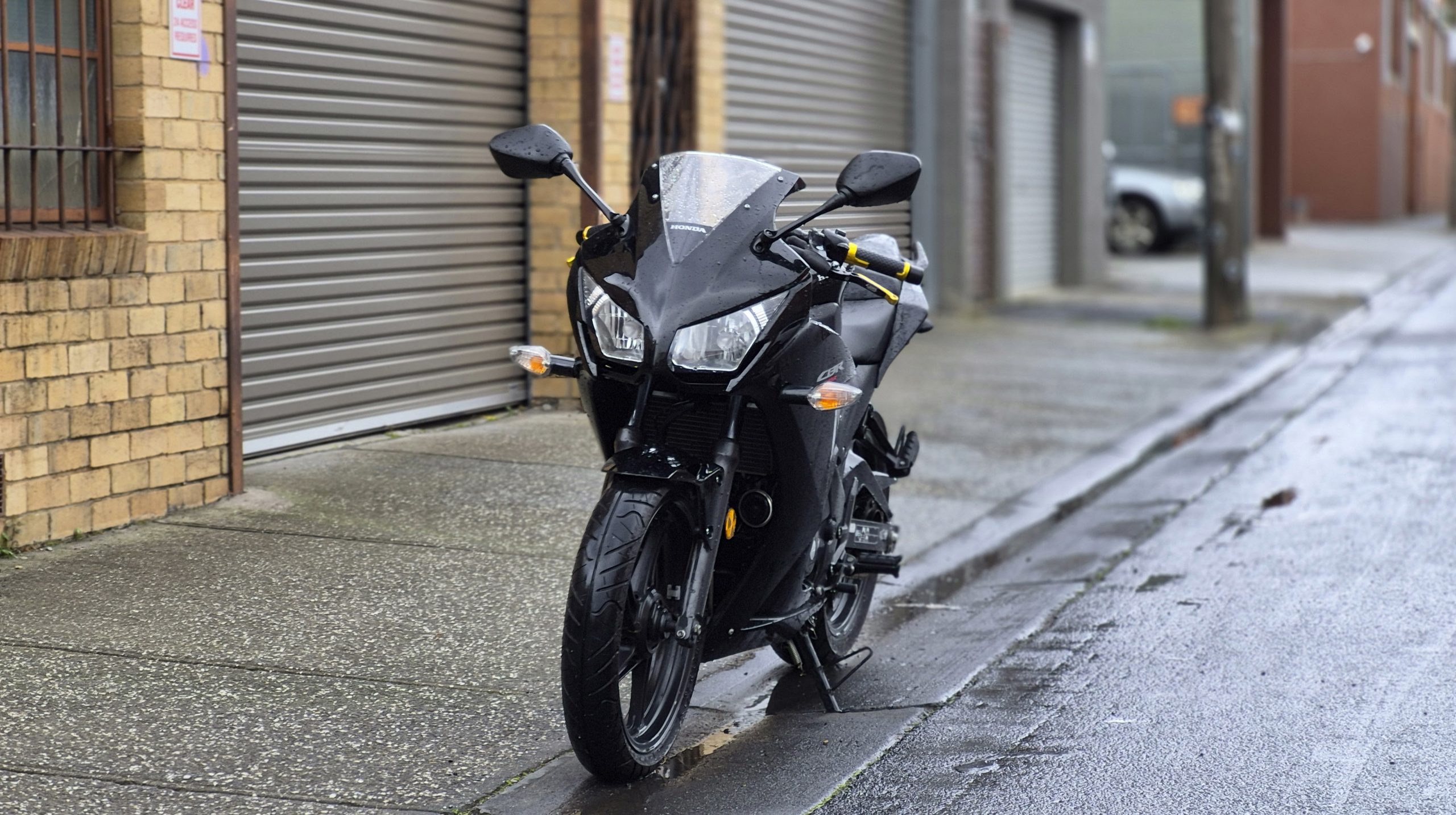 Honda CBR 300 ABS 20 Honda CBR 300 ABS - Image 20