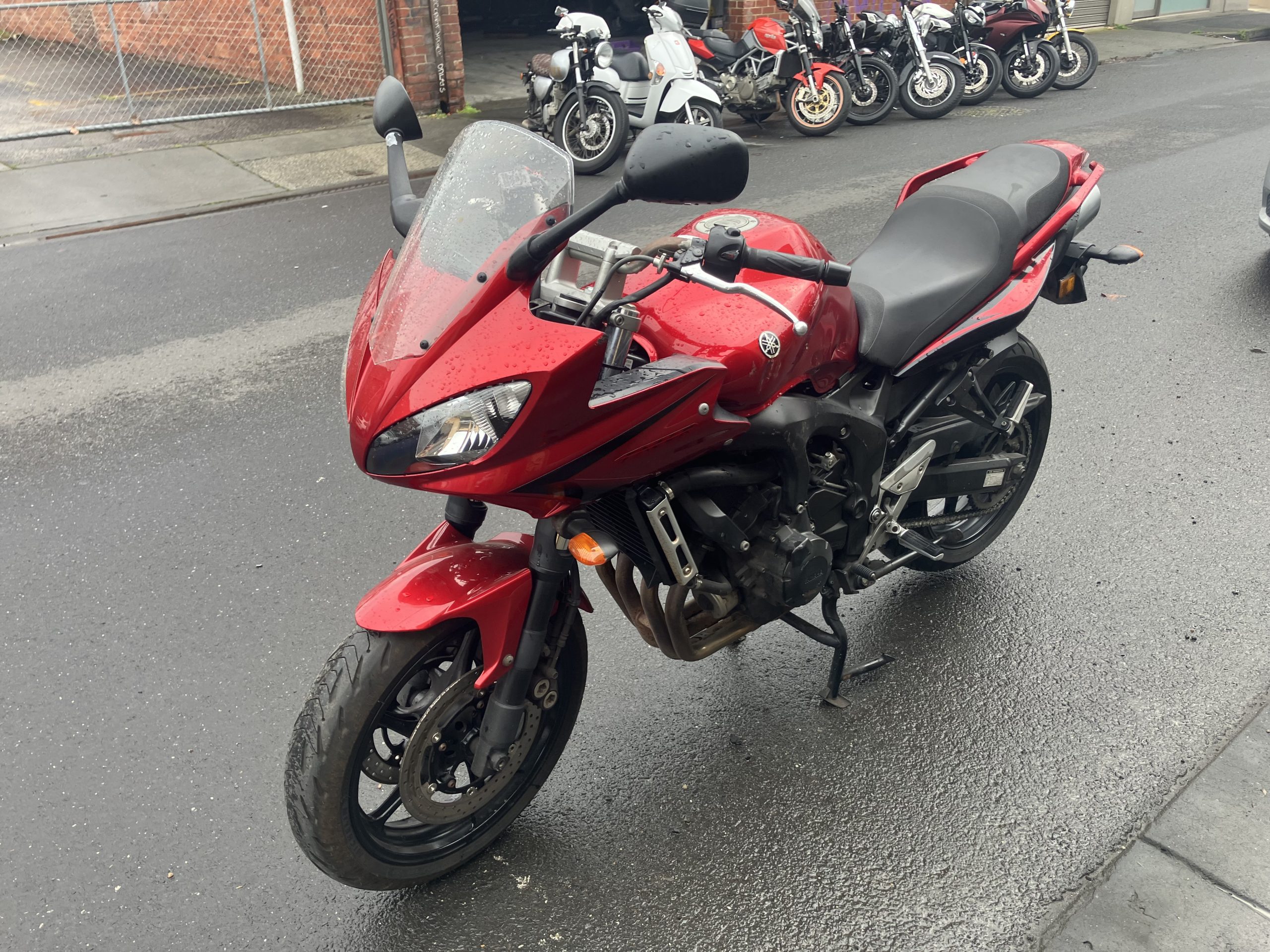 Yamaha FZ6S Fazer 15 Yamaha FZ6S Fazer - Image 15