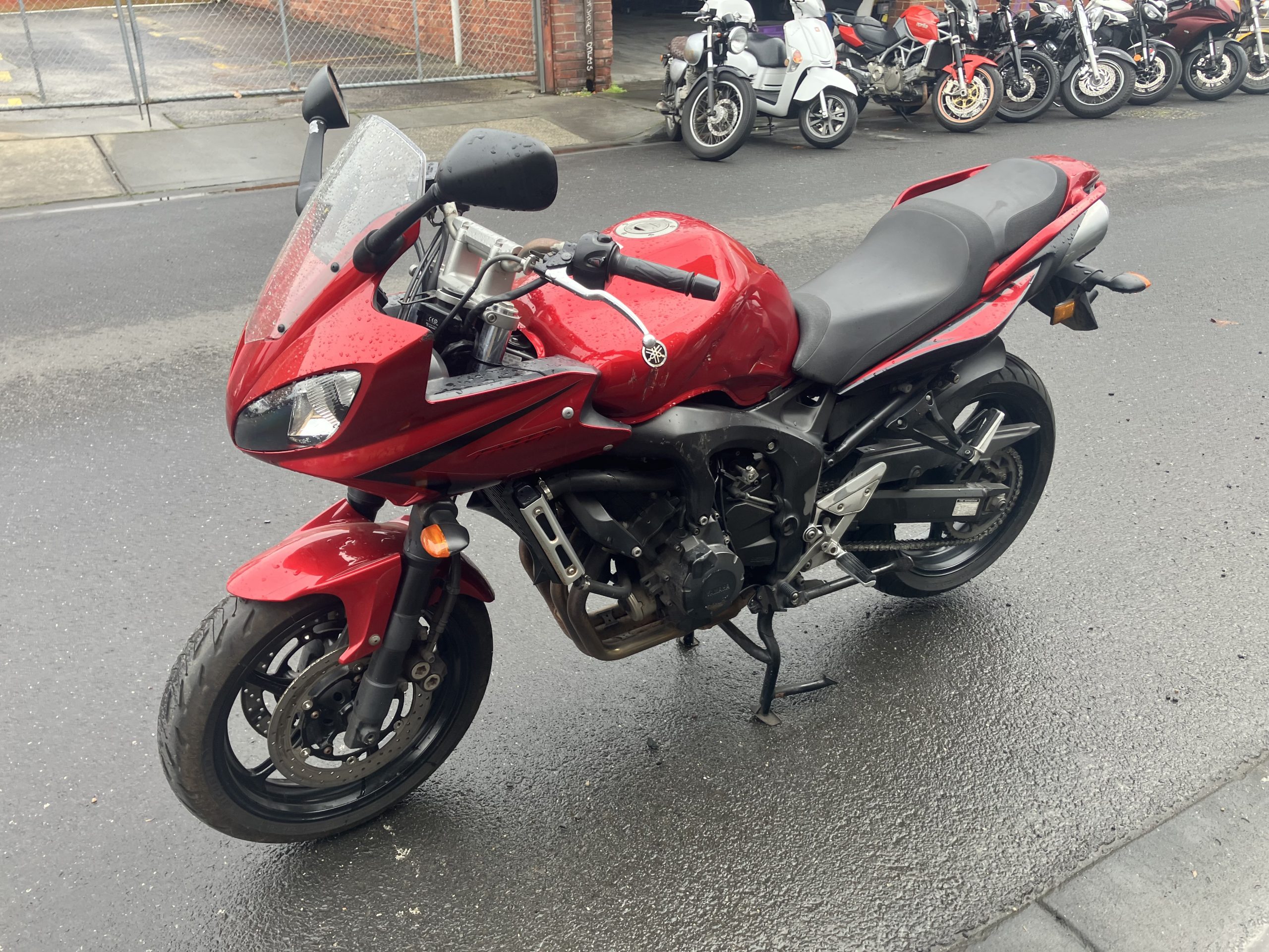 Yamaha FZ6S Fazer 16 Yamaha FZ6S Fazer - Image 16