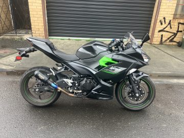 Home 1 Kawasaki Ninja 400