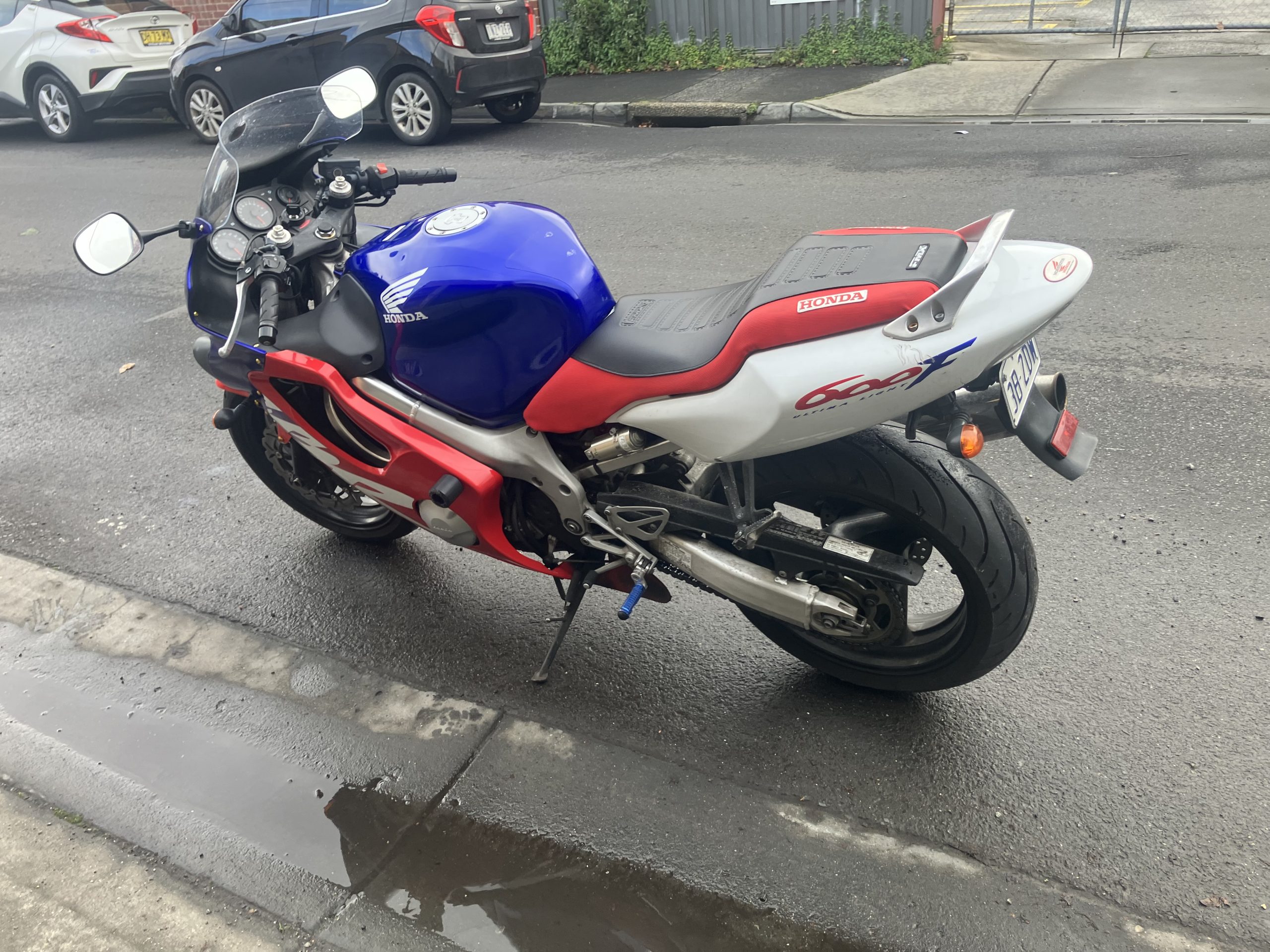 Honda CBR600F 17 Honda CBR600F - Image 17
