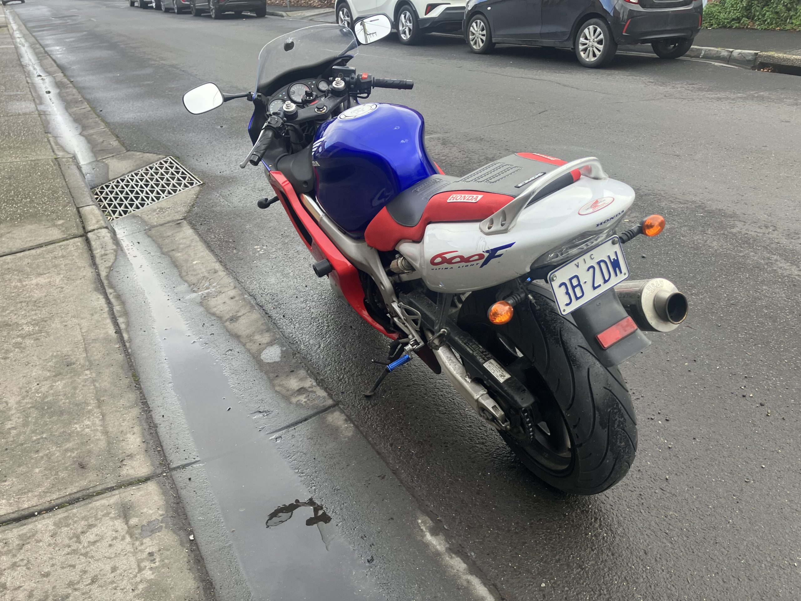 Honda CBR600F 19 Honda CBR600F - Image 19