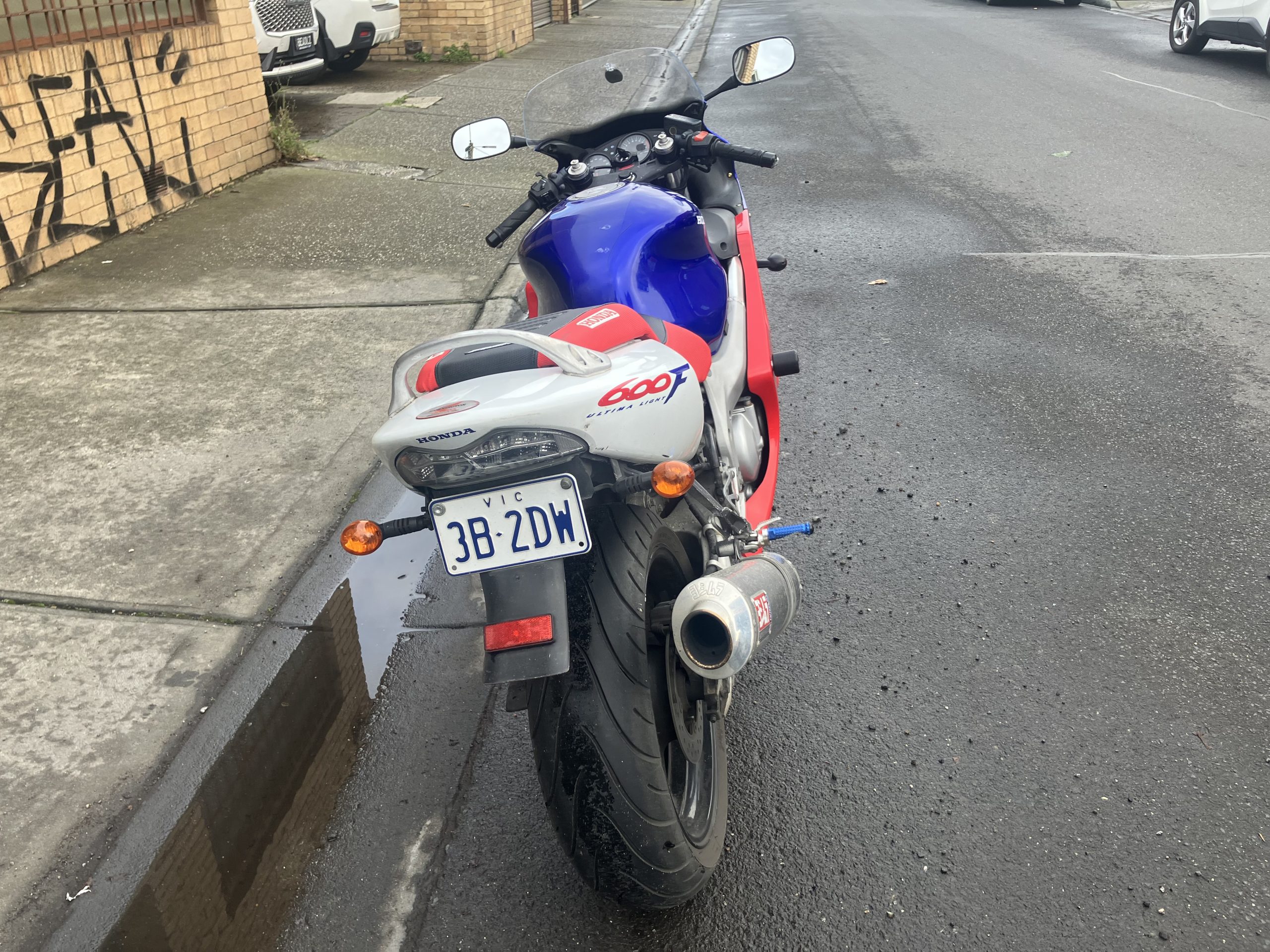 Honda CBR600F 21 Honda CBR600F - Image 21