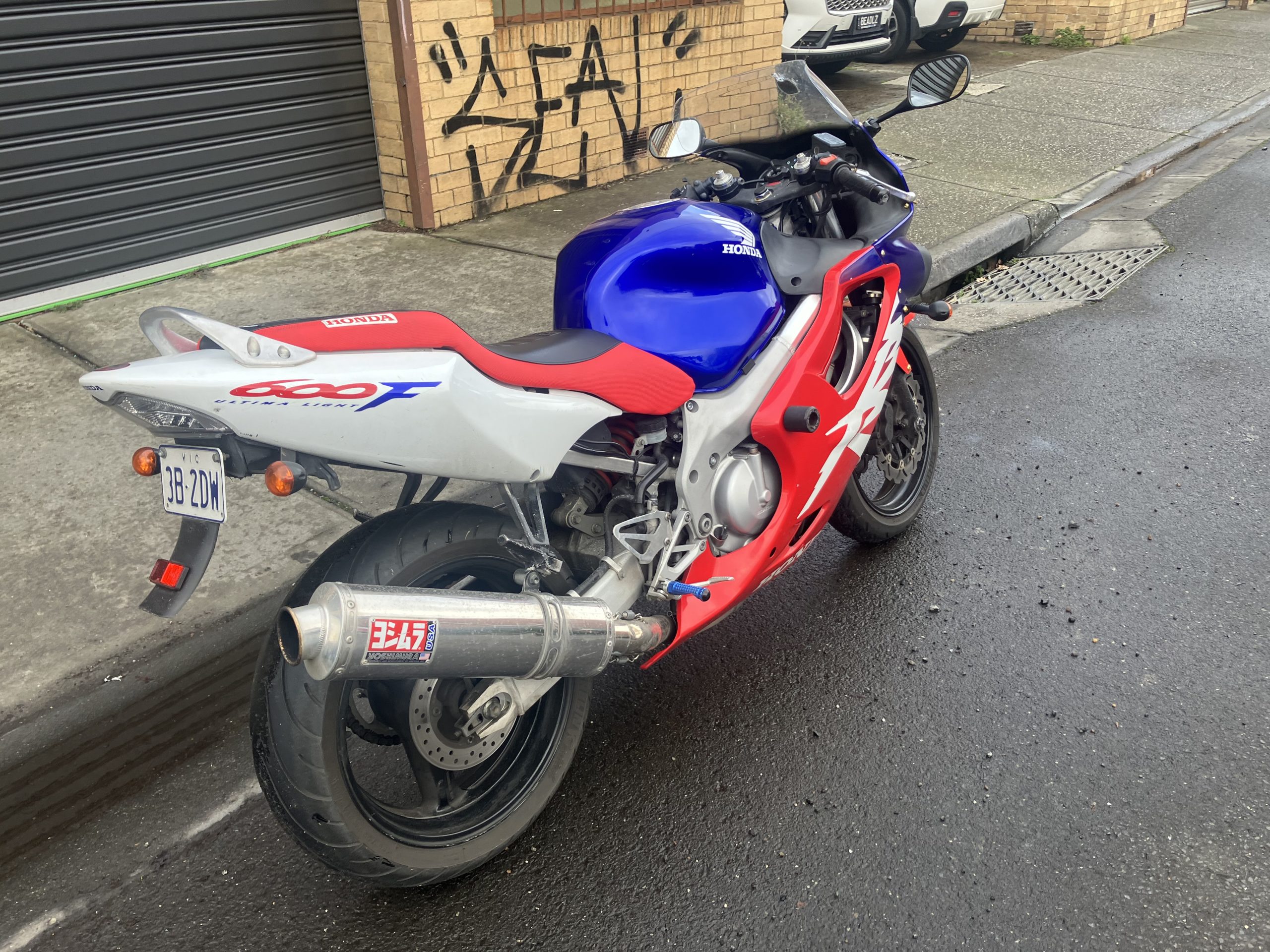 Honda CBR600F 23 Honda CBR600F - Image 23