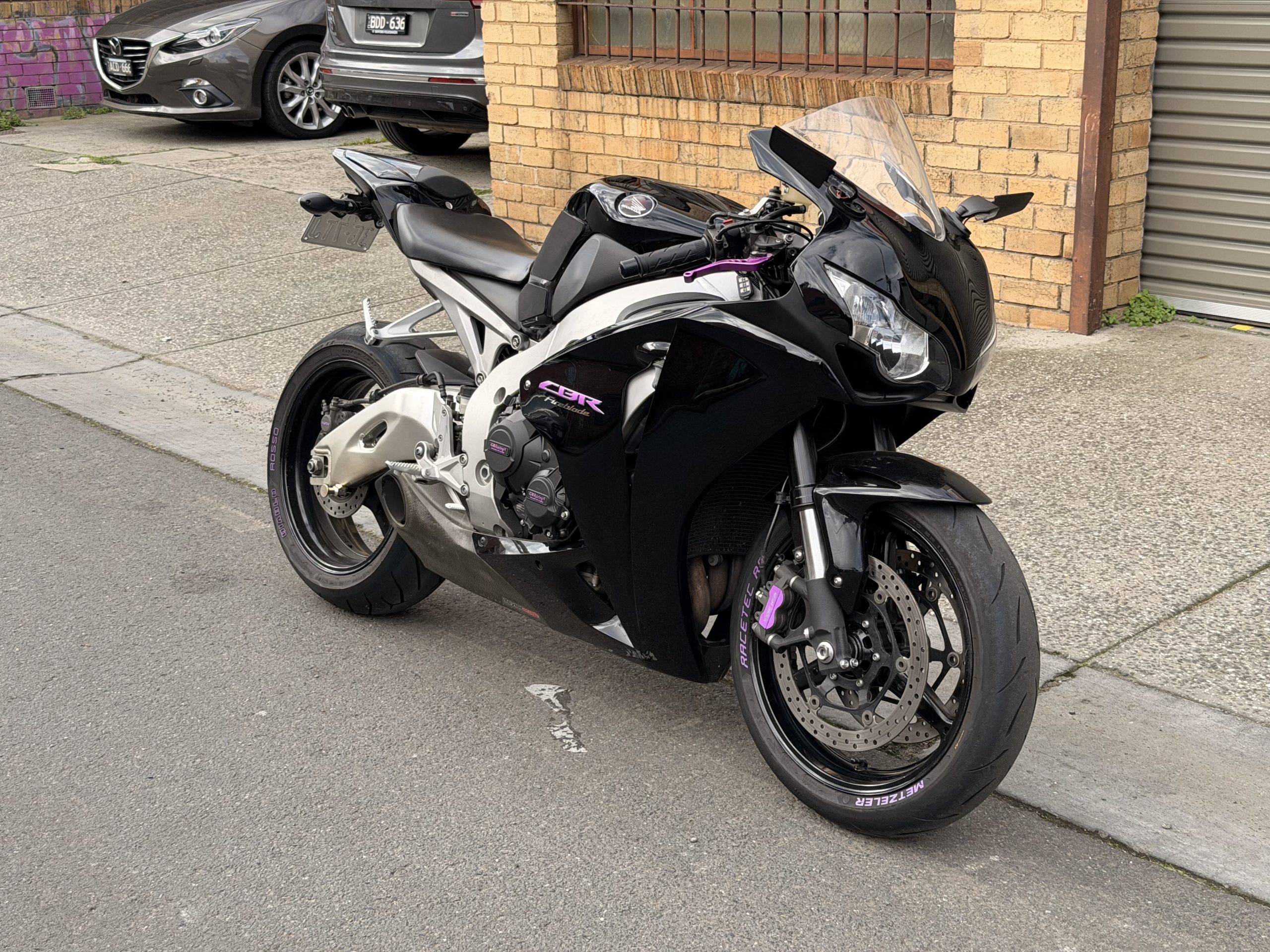 Honda CBR1000RR 6 Honda CBR1000RR - Image 6
