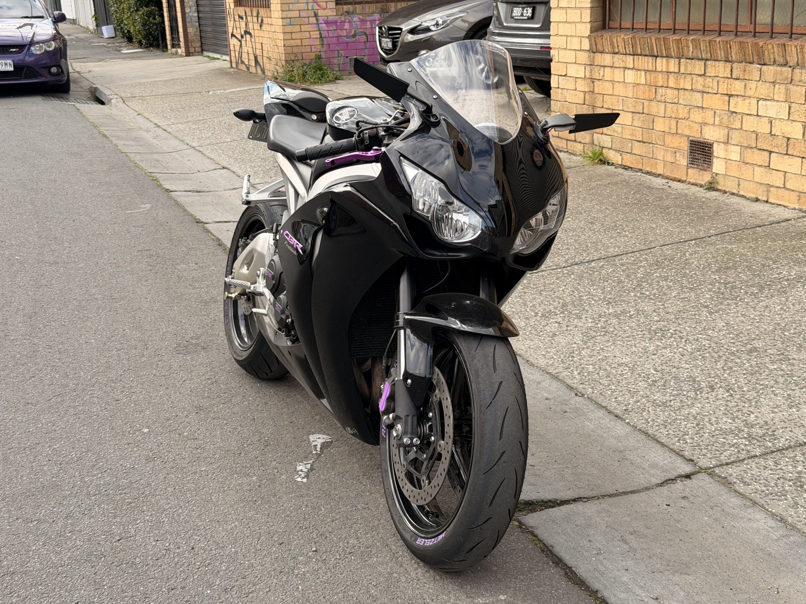 Honda CBR1000RR 8 Honda CBR1000RR - Image 8
