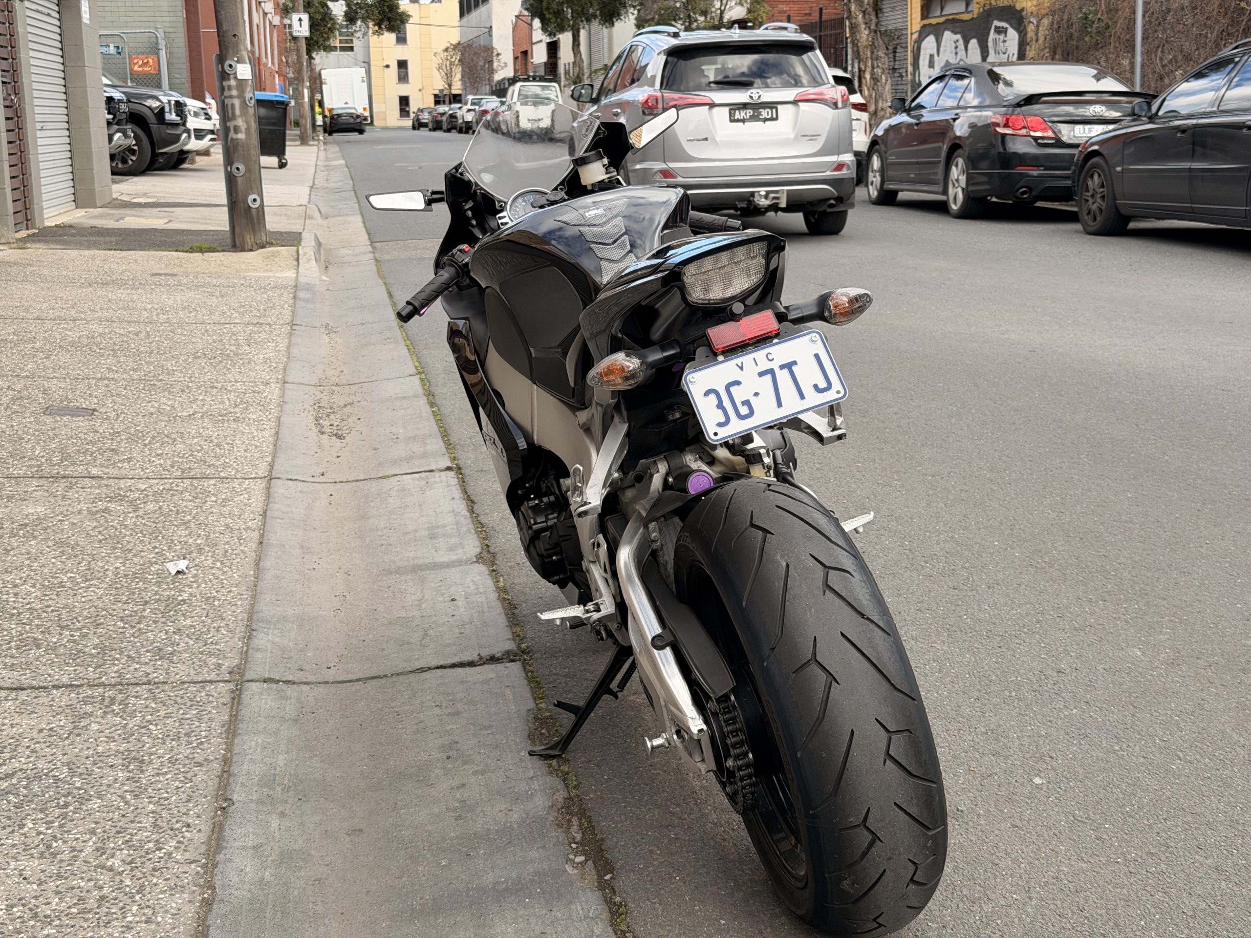Honda CBR1000RR 26 Honda CBR1000RR - Image 26