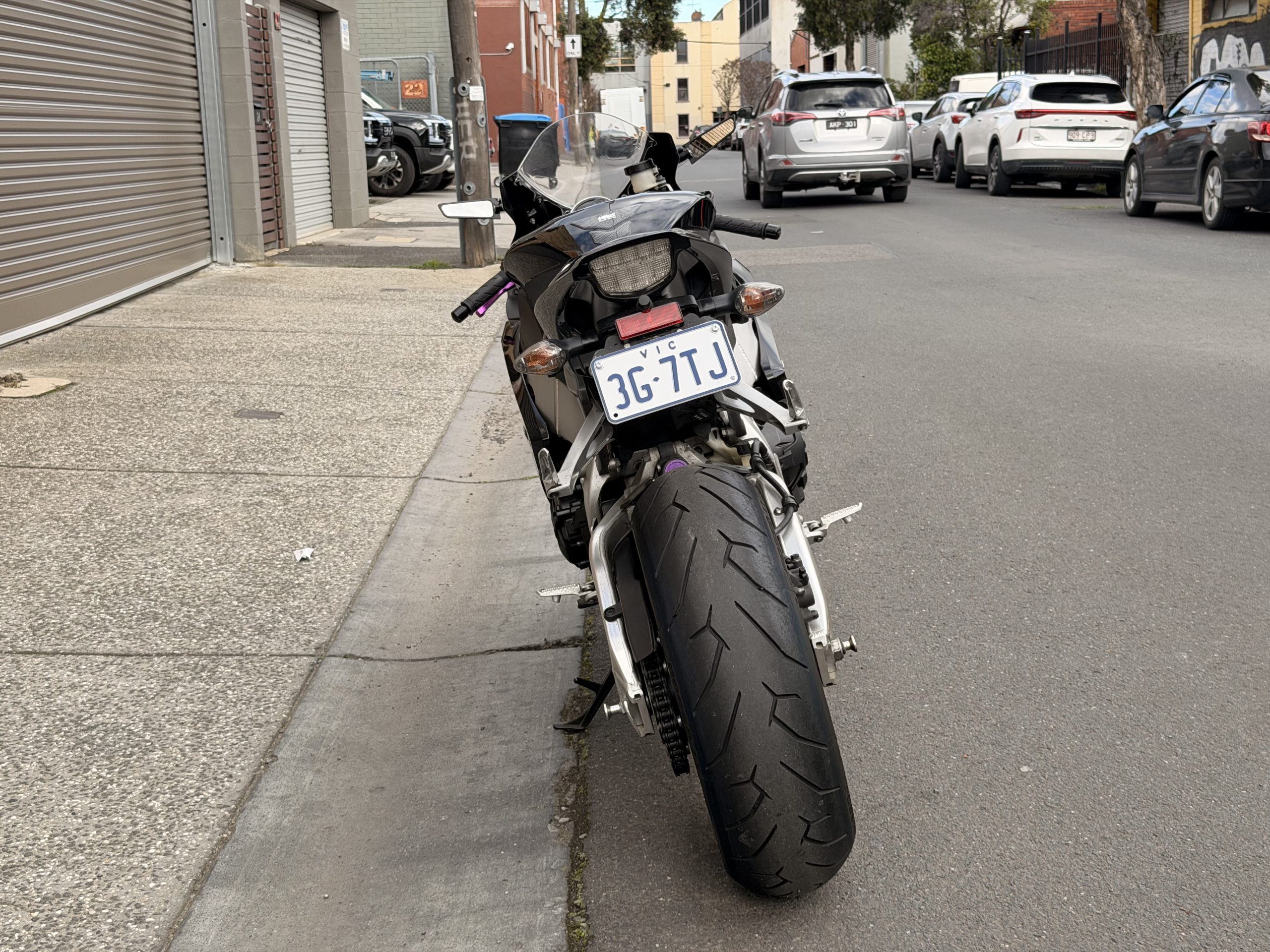 Honda CBR1000RR 27 Honda CBR1000RR - Image 27