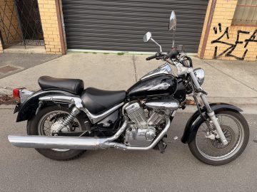 Suzuki VL 250