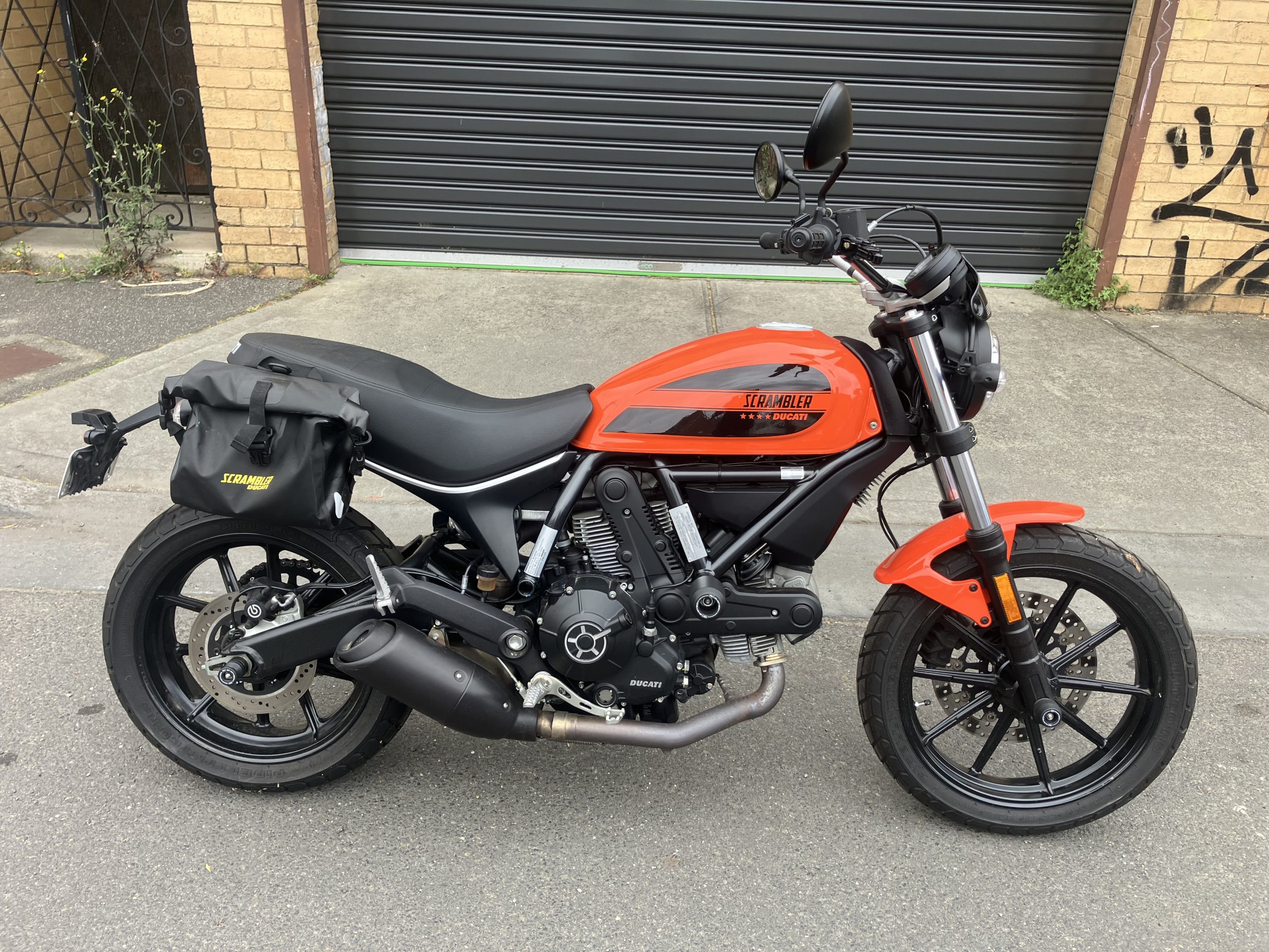 Ducati Scrambler 400 Sixty2 1 Ducati Scrambler 400 Sixty2