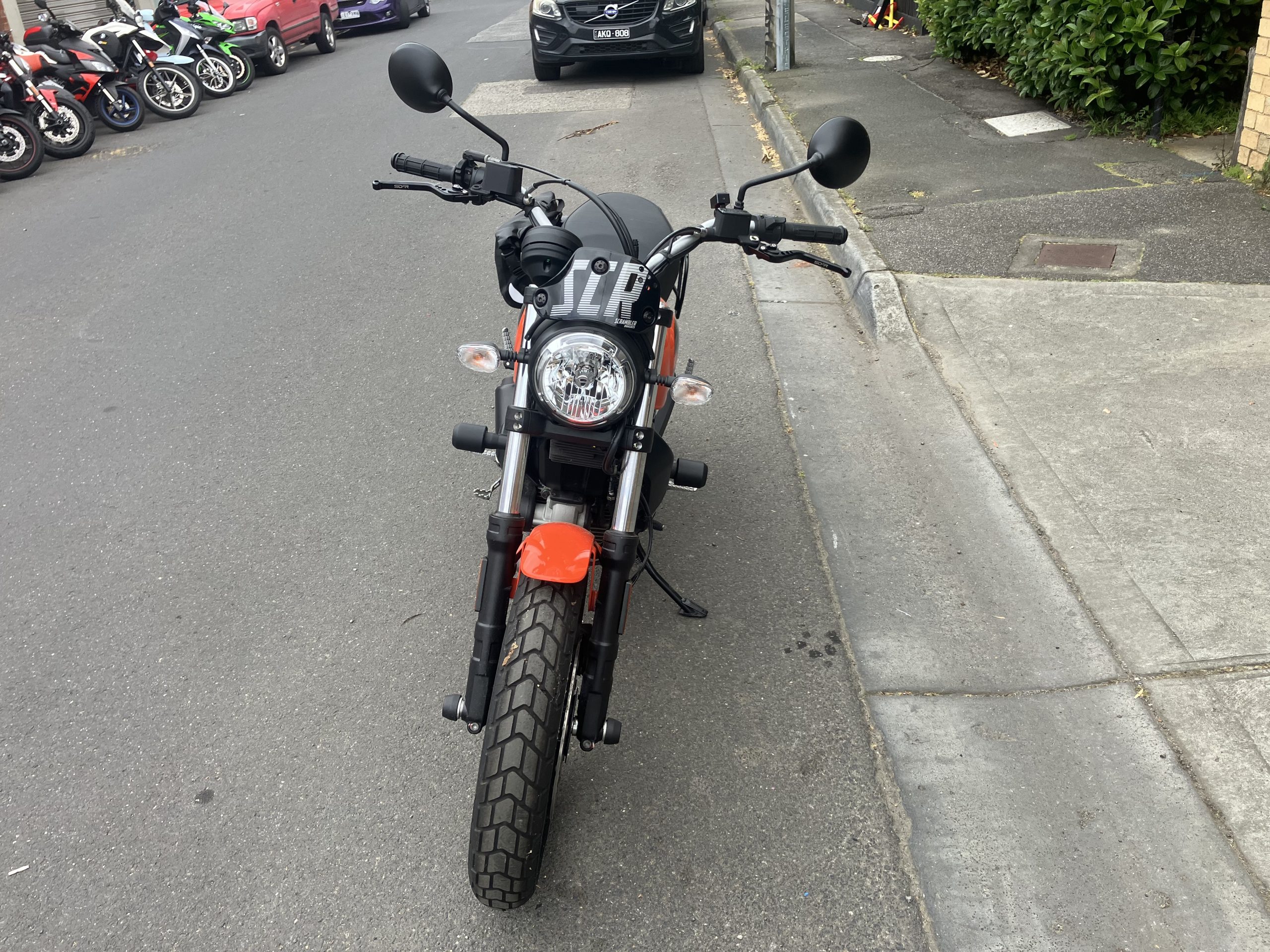 Ducati Scrambler 400 Sixty2 9 Ducati Scrambler 400 Sixty2 - Image 9