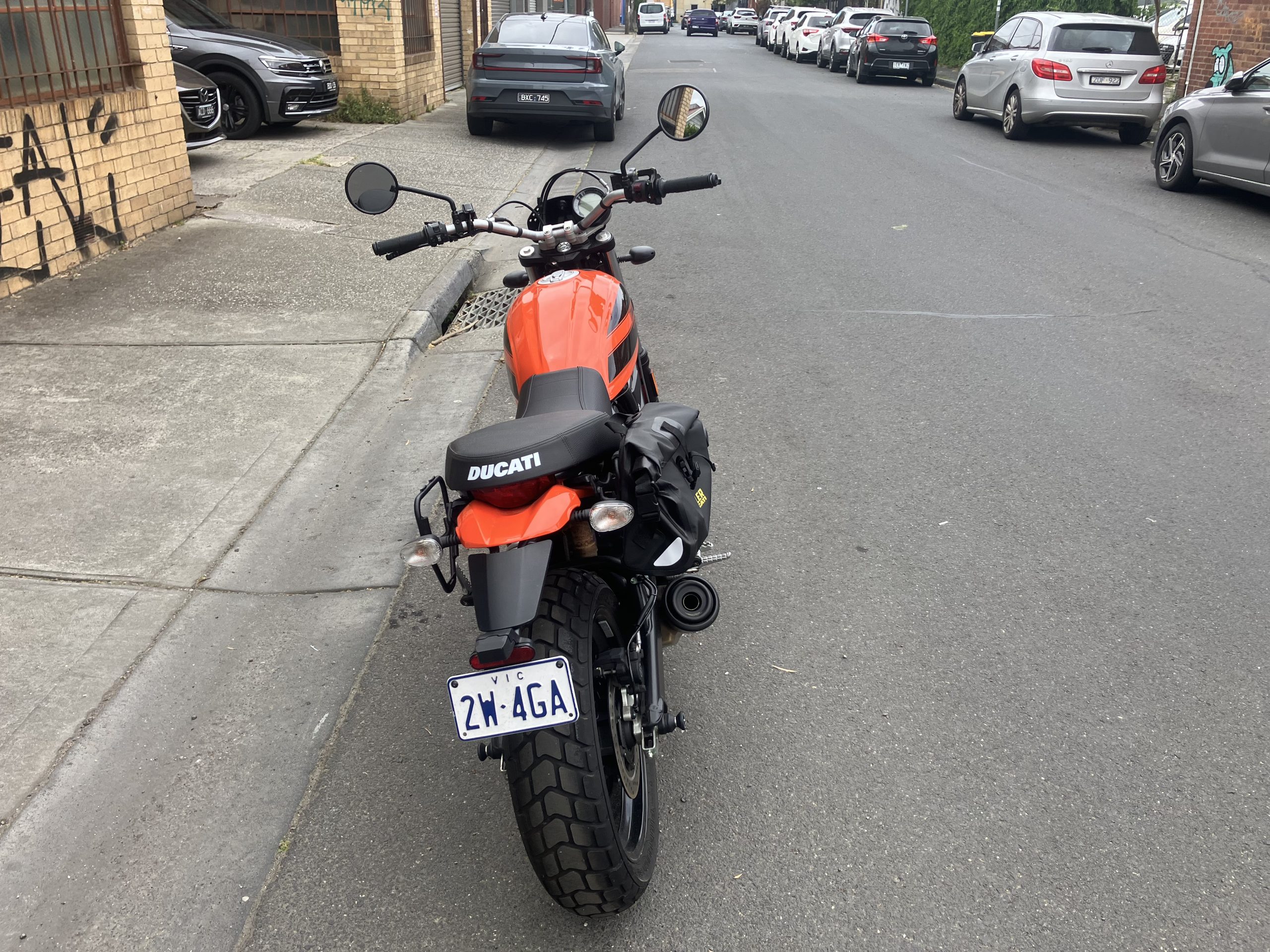 Ducati Scrambler 400 Sixty2 19 Ducati Scrambler 400 Sixty2 - Image 19