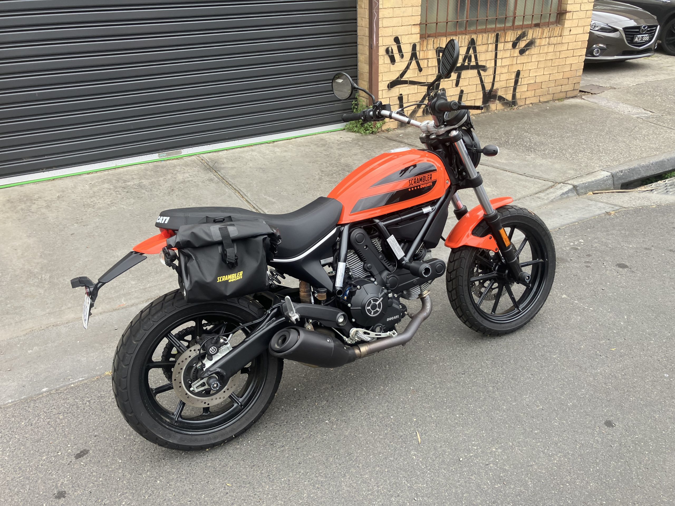 Ducati Scrambler 400 Sixty2 22 Ducati Scrambler 400 Sixty2 - Image 22