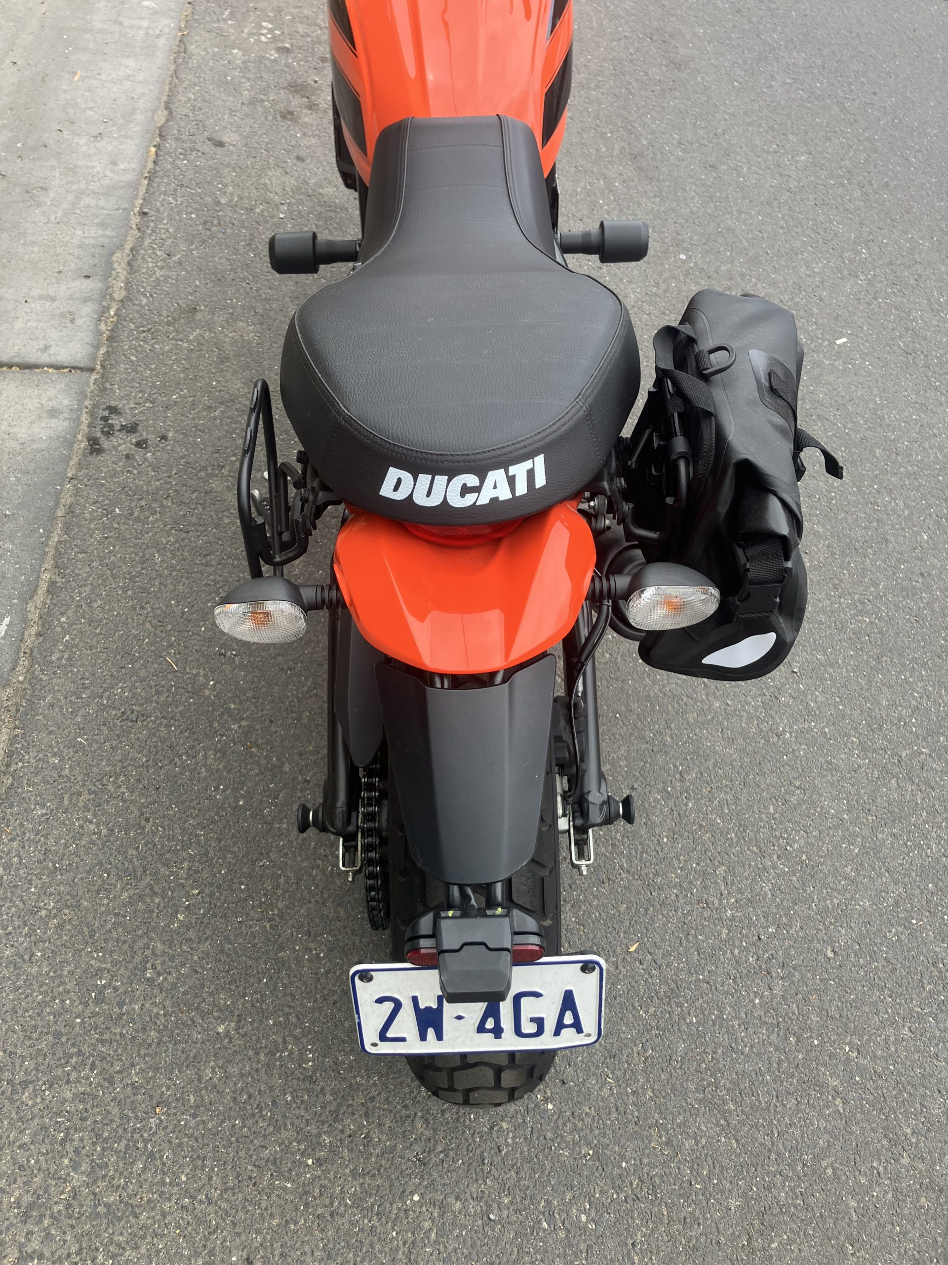 Ducati Scrambler 400 Sixty2 29 Ducati Scrambler 400 Sixty2 - Image 29