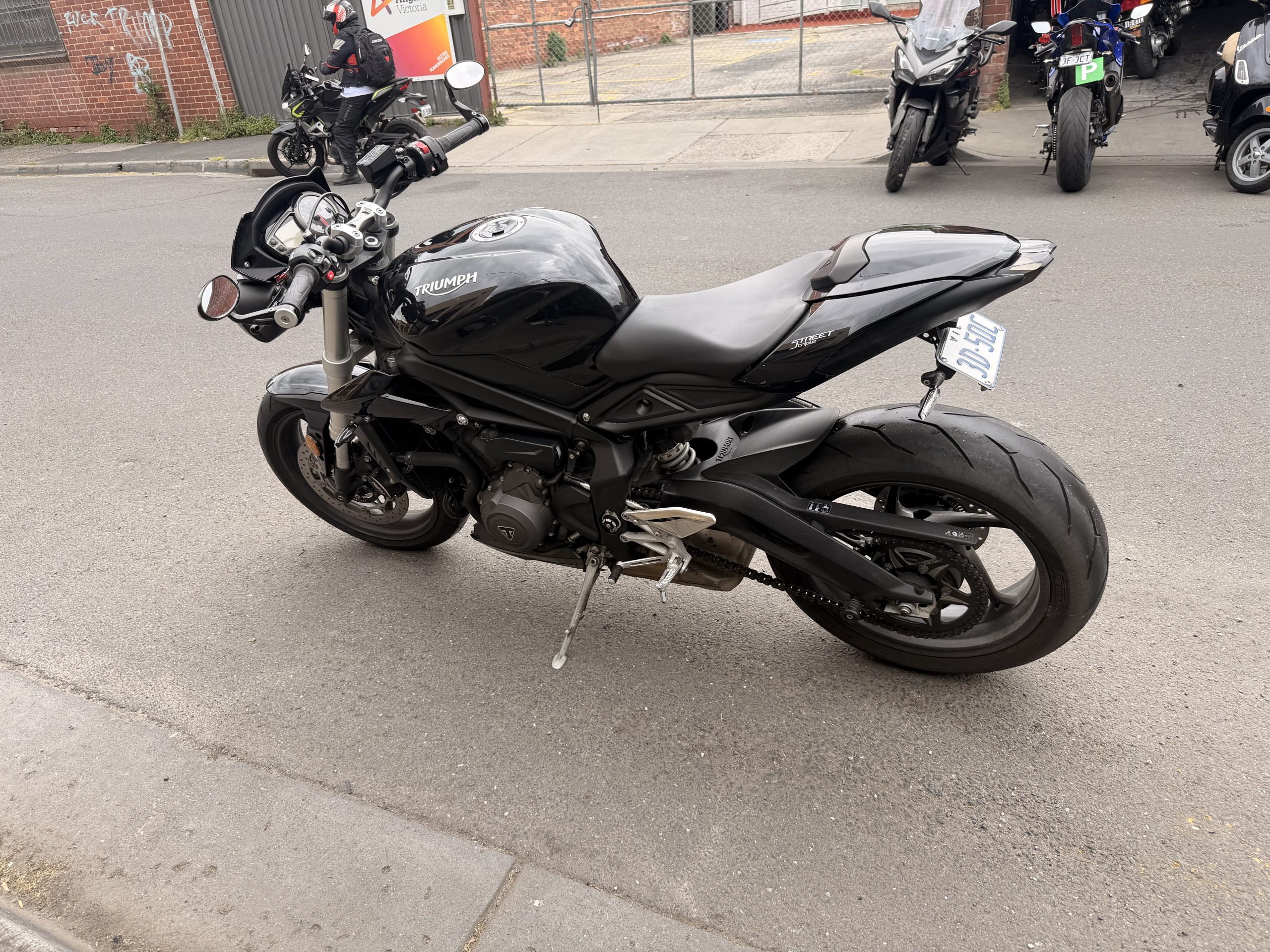Triumph Street Triple S LAMS 660 15 Triumph Street Triple S LAMS 660 - Image 15