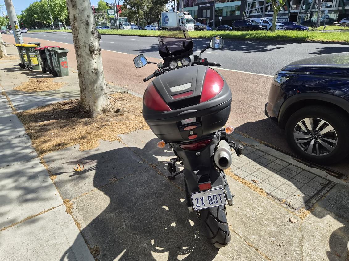 Suzuki Vstrom DL 650 11 Suzuki Vstrom DL 650 - Image 11