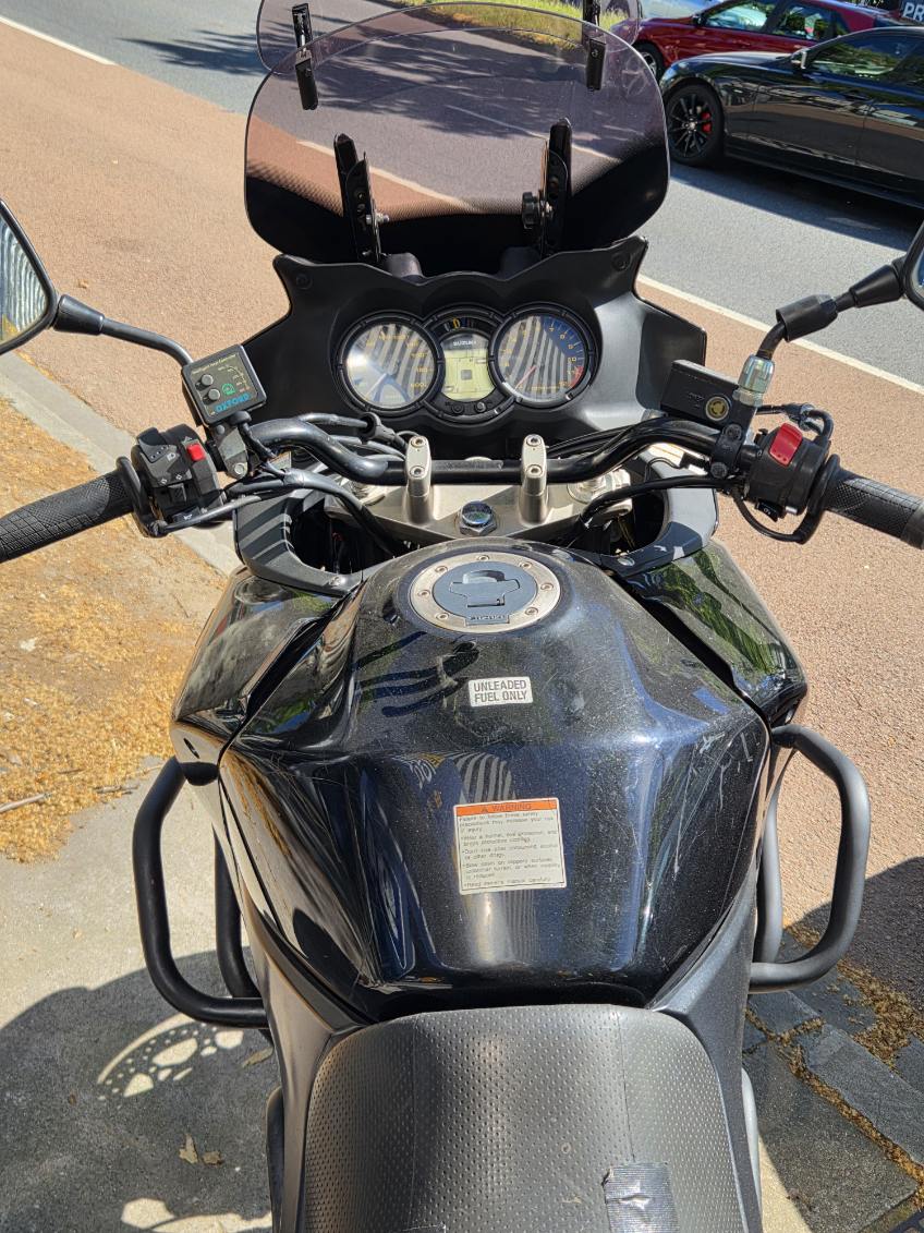 Suzuki Vstrom DL 650 27 Suzuki Vstrom DL 650 - Image 27